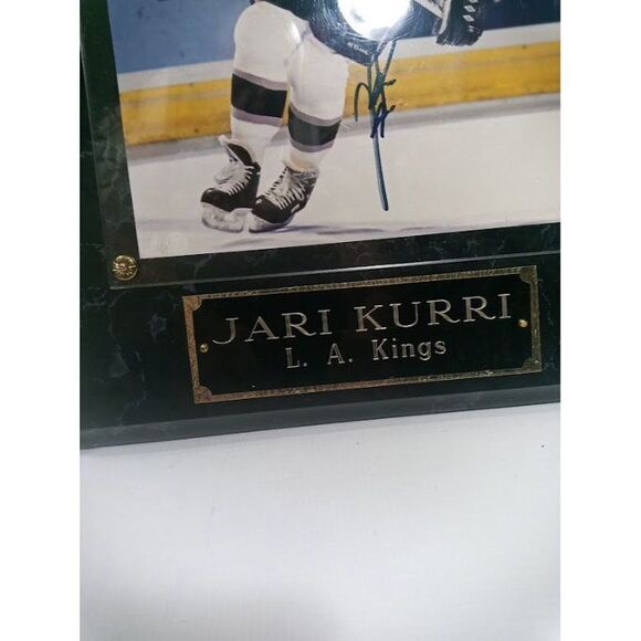 NHL Hockey Legend LA Kings JARI KURRI Vintage Original Autograph Picture Framed - Picture 4 of 8